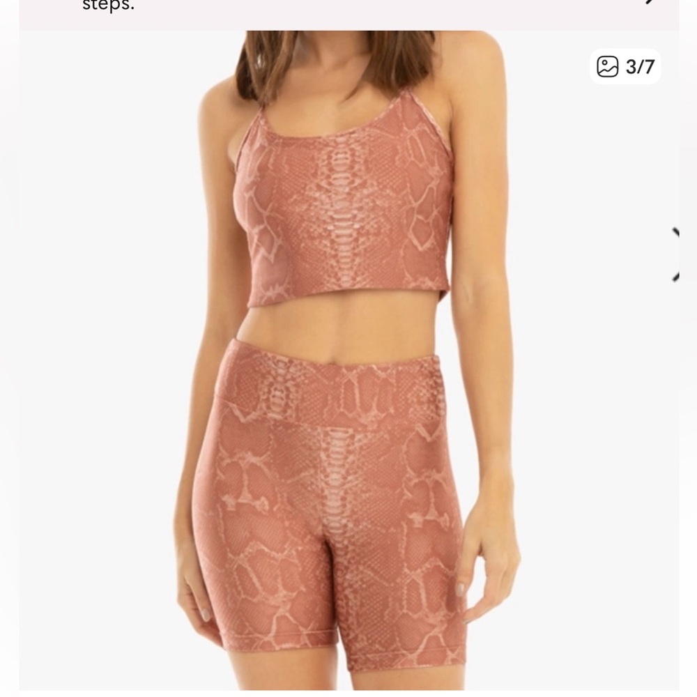 Koral Reptile crop top bra + Bike Shorts in Coral Rust SET - Picture 3 of 3